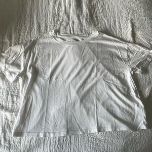 Cropped white tee